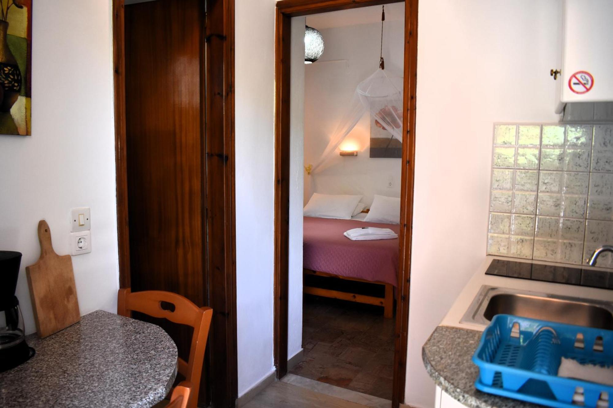 Kostas Apartments & Studios Agios Georgios Pagon Exterior foto