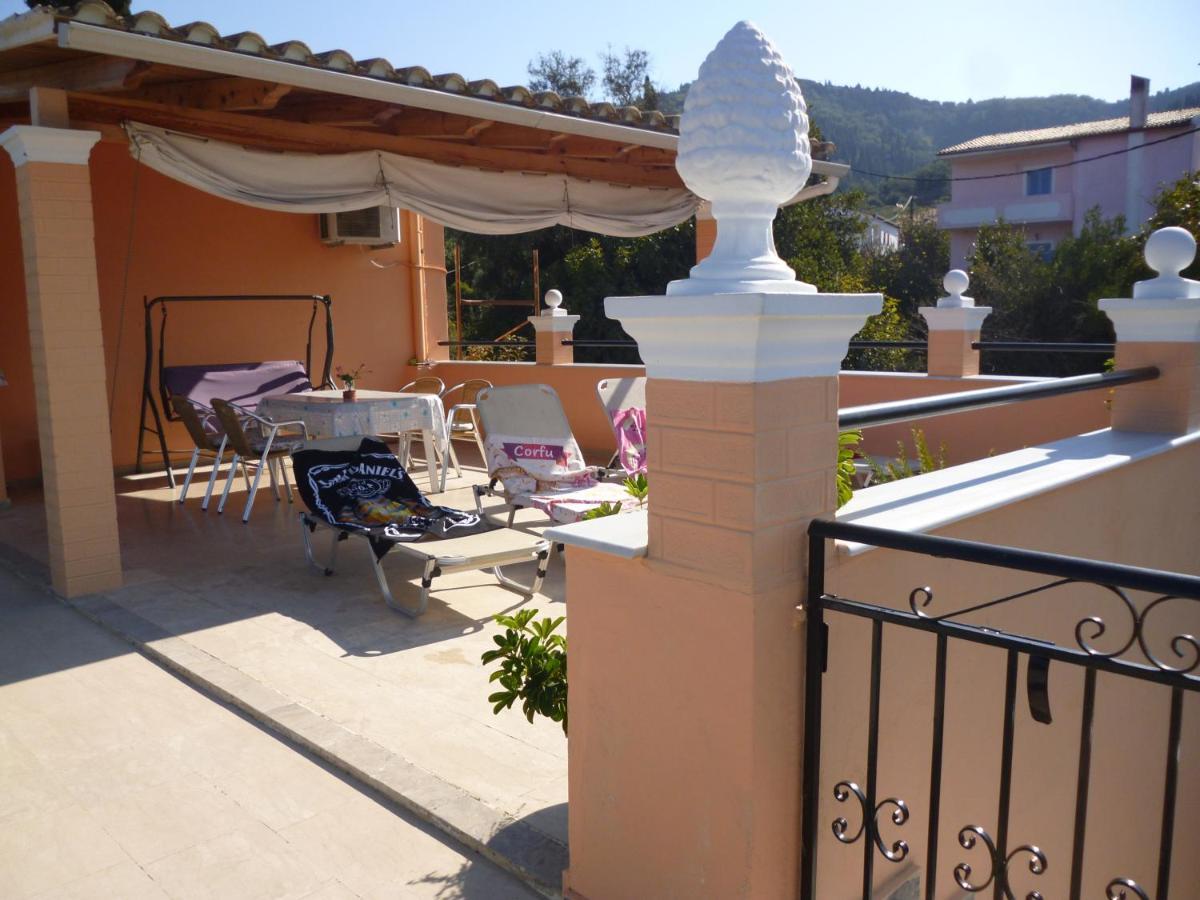 Kostas Apartments & Studios Agios Georgios Pagon Exterior foto