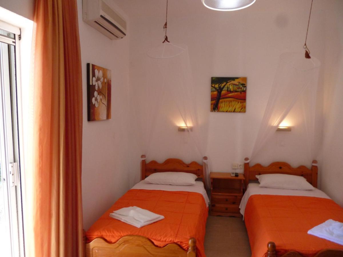 Kostas Apartments & Studios Agios Georgios Pagon Exterior foto