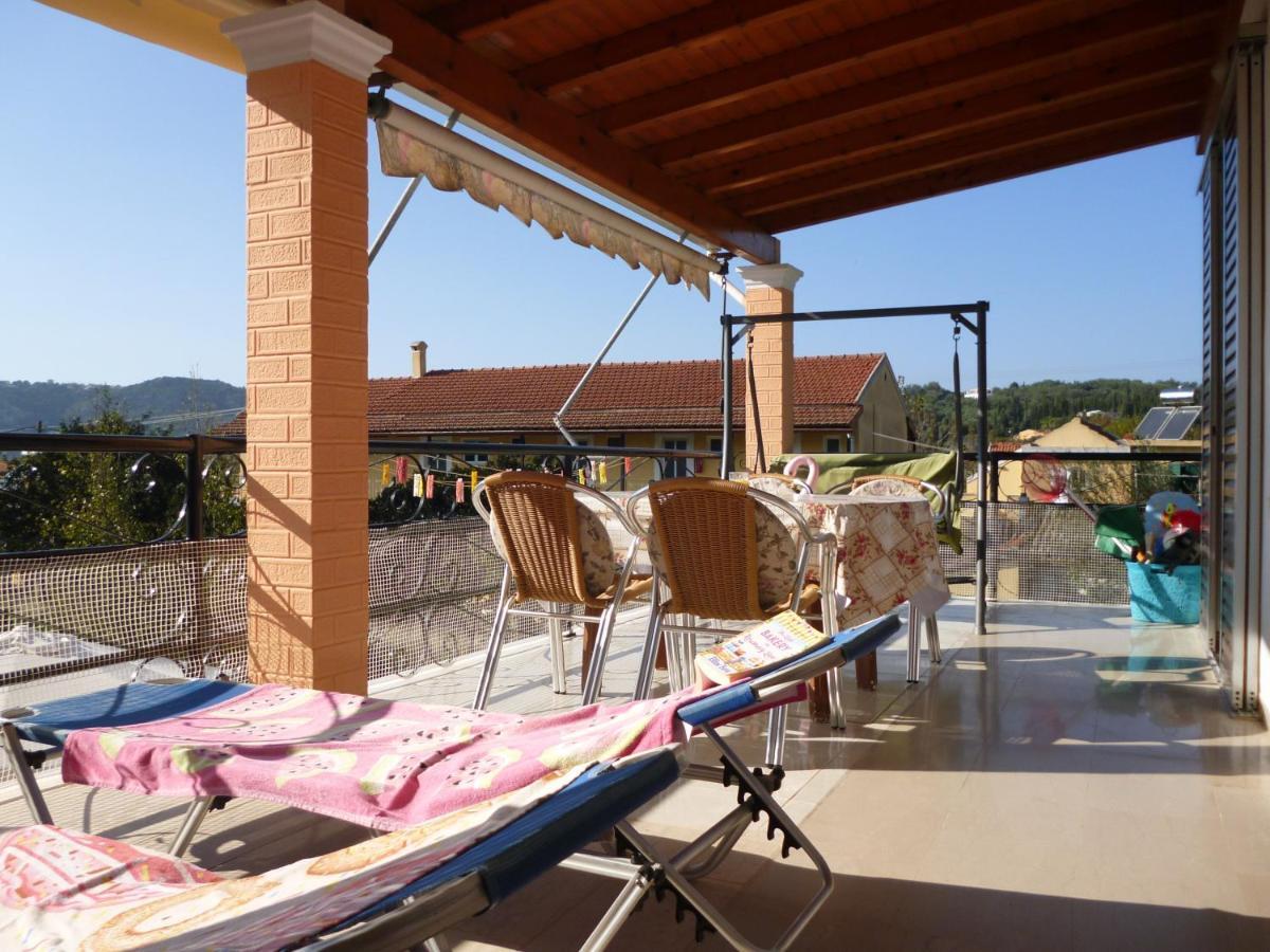Kostas Apartments & Studios Agios Georgios Pagon Exterior foto